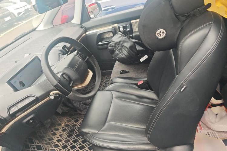 Used Baojun KiWi EV 2021 Artist Model Lithium Iron Phosphate Left Front Seat