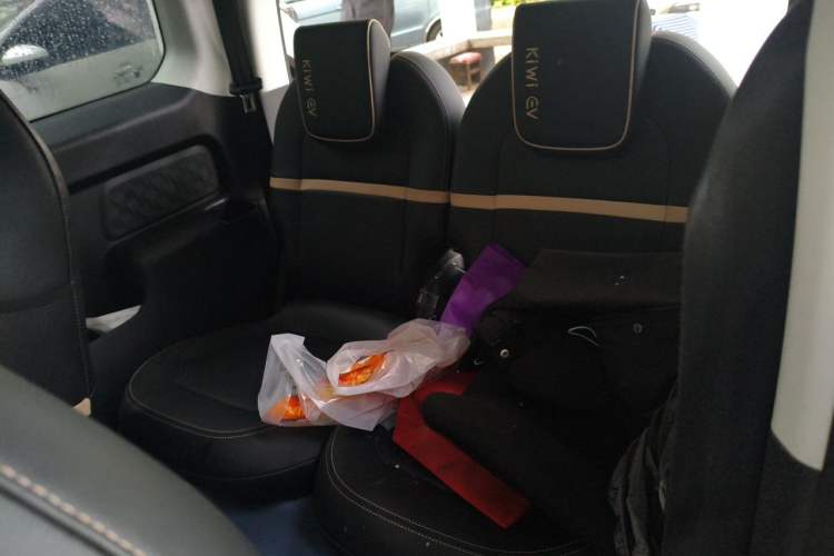 Used Baojun KiWi EV 2021 Artist Model Lithium Iron Phosphate Left Rear Seat