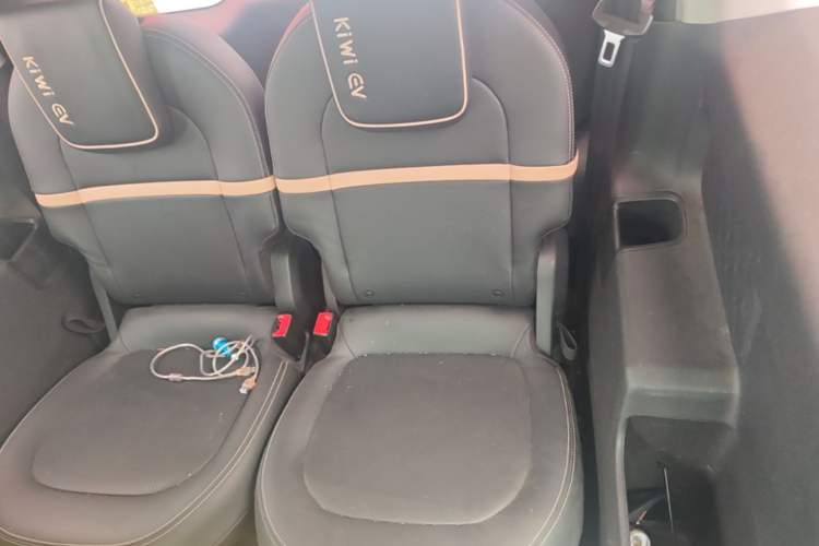 Used Baojun KiWi EV 2021 Artist Model Lithium Iron Phosphate Left Rear Seat