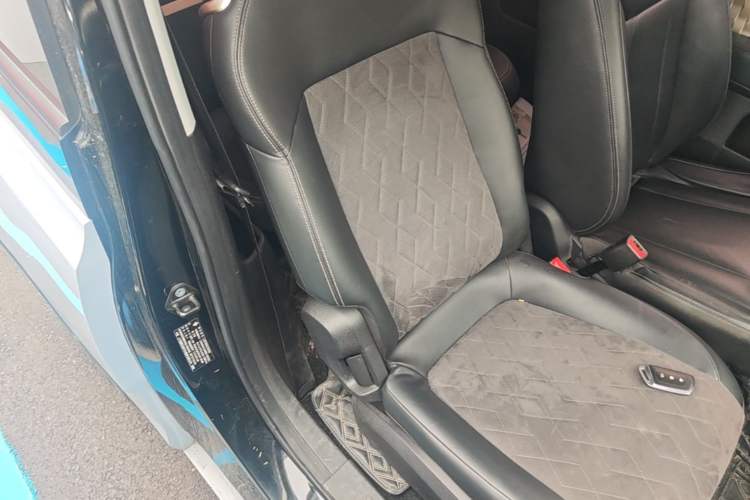 Used Baojun KiWi EV 2021 Artist Model Lithium Iron Phosphate Right Front Seat