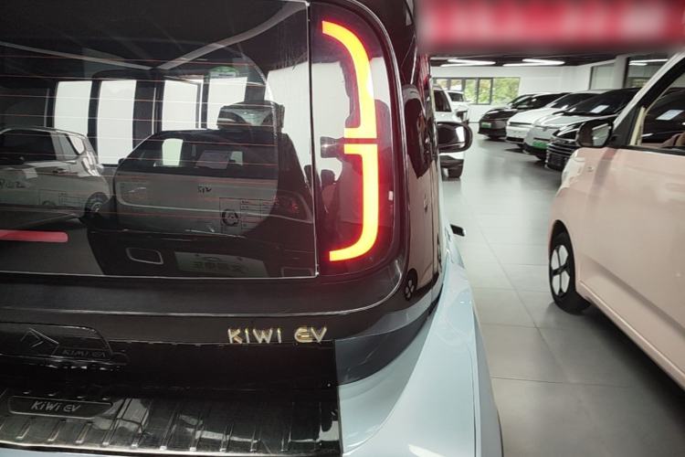 Used Baojun KiWi EV 2021 Artist Model Ternary Lithium Right Rear Taillight