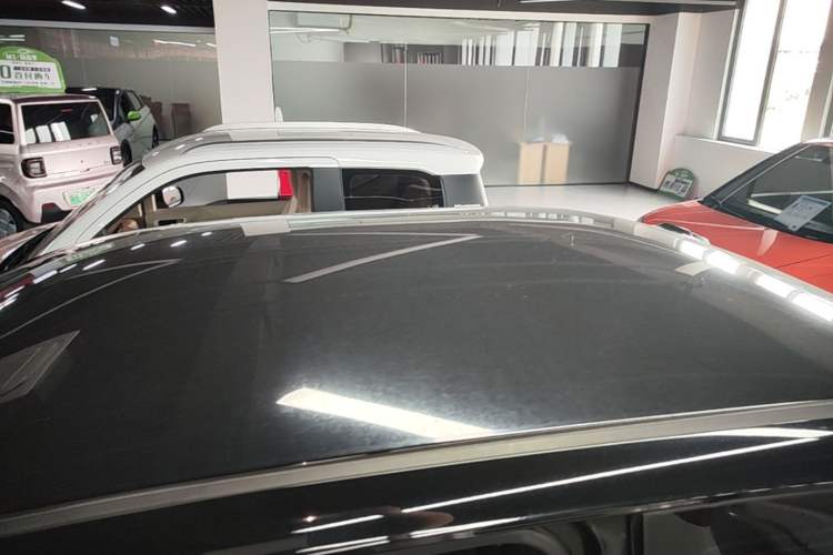 Used Baojun KiWi EV 2021 Artist Model Ternary Lithium Roof