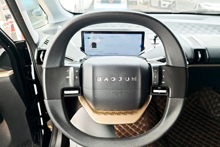 Used Baojun KiWi EV 2021 Artist Model Lithium Iron Phosphate Steering Wheel