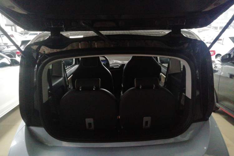 Used Baojun KiWi EV 2021 Designer Lithium Iron Phosphate Trunk