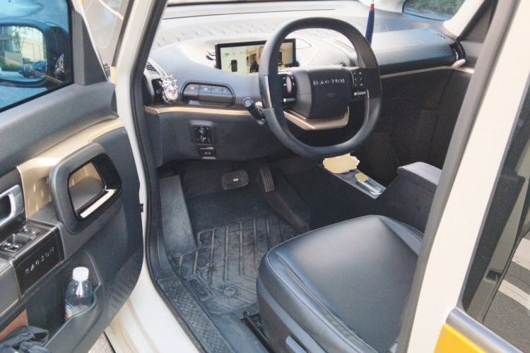 Used Baojun KiWi EV 2021 Artist Model Ternary Lithium Center Console