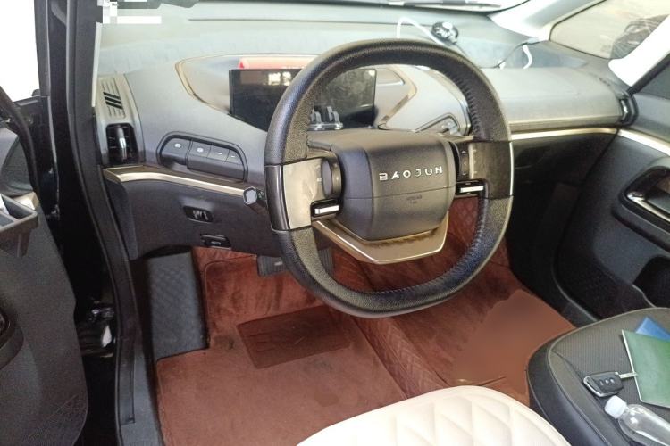 Used Baojun KiWi EV 2021 Designer Lithium Iron Phosphate Center Console