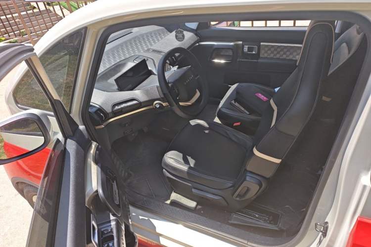 Used Baojun KiWi EV 2021 Designer Lithium Iron Phosphate Driver Seat