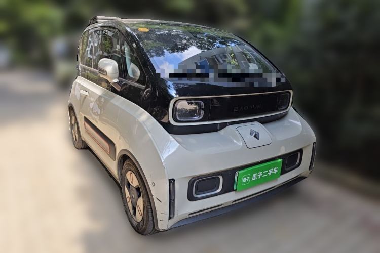 Used Baojun KiWi EV 2021 Artist Model Lithium Iron Phosphate Front Right 45 Deg