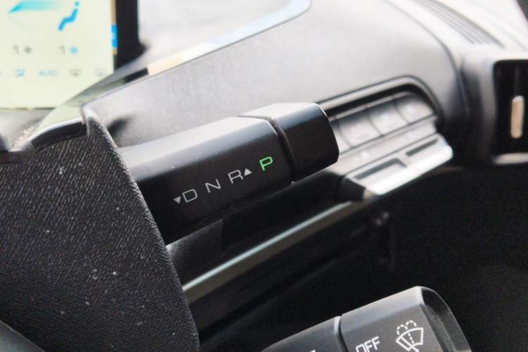 Used Baojun KiWi EV 2021 Artist Model Ternary Lithium Gear Lever
