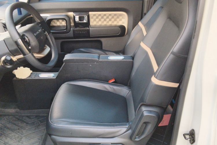 Used Baojun KiWi EV 2021 Artist Model Ternary Lithium Left Front Seat