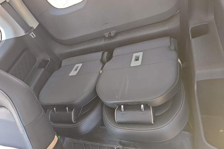 Used Baojun KiWi EV 2021 Designer Lithium Iron Phosphate Left Rear Seat