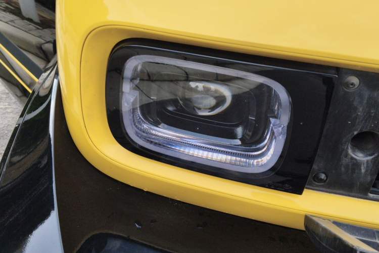 Used Baojun KiWi EV 2021 Artist Model Ternary Lithium Right Front Headlight