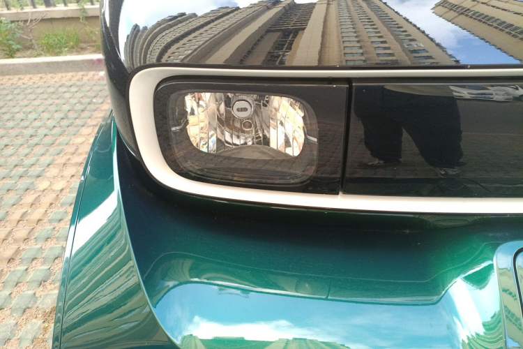 Used Baojun KiWi EV 2021 Designer Lithium Iron Phosphate Right Front Headlight