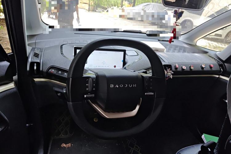 Used Baojun KiWi EV 2021 Artist Model Lithium Iron Phosphate Steering Wheel