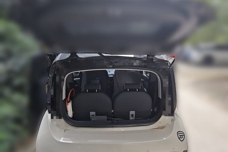 Used Baojun KiWi EV 2021 Artist Model Lithium Iron Phosphate Trunk