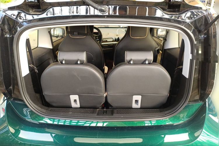 Used Baojun KiWi EV 2021 Designer Lithium Iron Phosphate Trunk