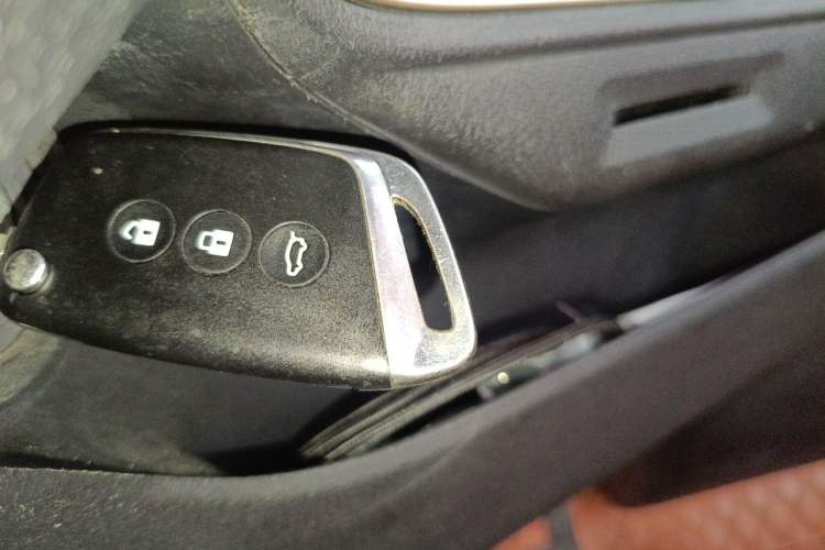Used Baojun KiWi EV 2021 Designer Lithium Iron Phosphate Vehicle Key