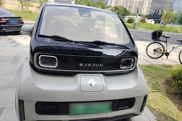 Used Baojun KiWi EV 2021 Artist Model Lithium Iron Phosphate Front