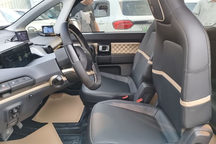 Used Baojun KiWi EV 2021 Artist Model Ternary Lithium Left Front Seat