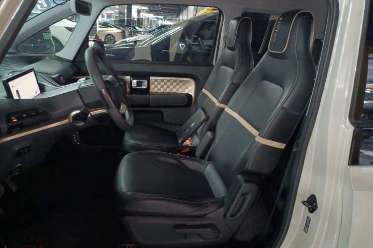 Used Baojun KiWi EV 2021 Designer Lithium Iron Phosphate Left Front Seat