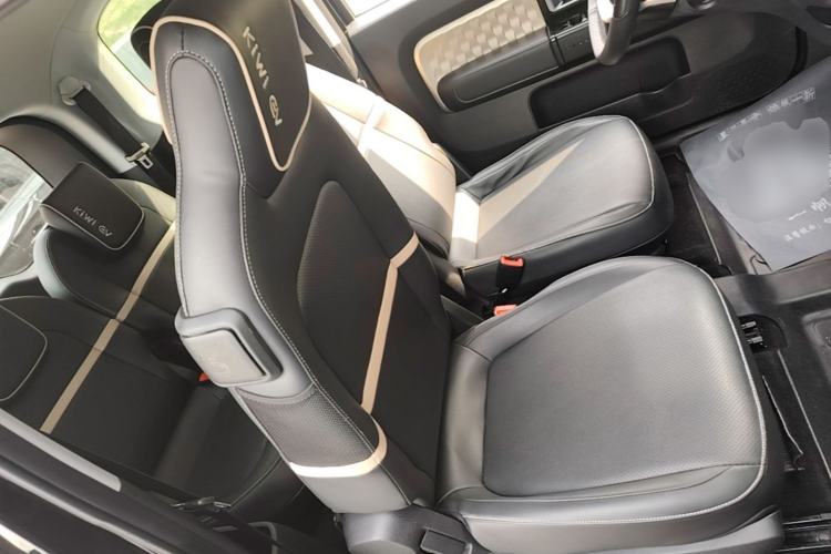 Used Baojun KiWi EV 2021 Artist Model Lithium Iron Phosphate Right Front Seat