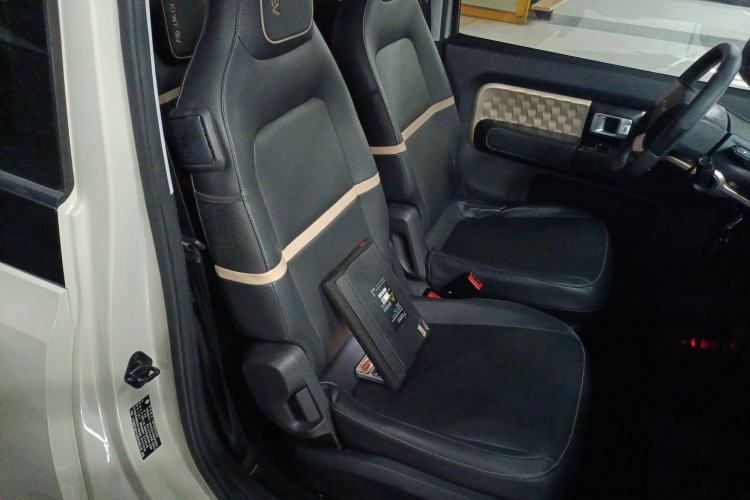 Used Baojun KiWi EV 2021 Designer Lithium Iron Phosphate Right Front Seat