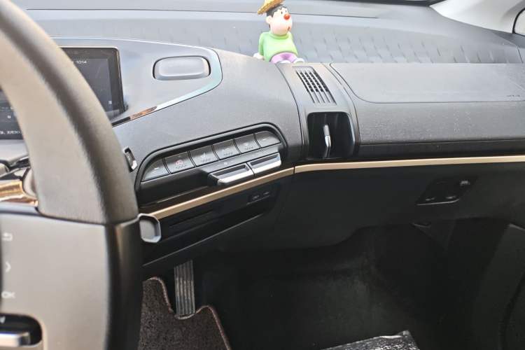 Used Baojun KiWi EV 2021 Designer Lithium Iron Phosphate Audio And AC Panel