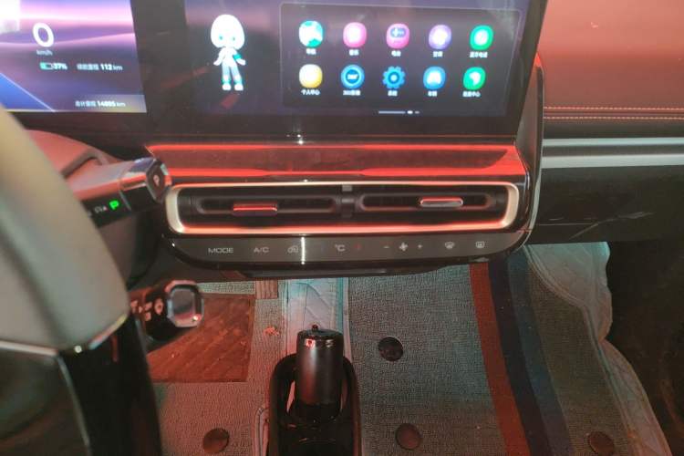 Used Baojun KiWi EV 2021 Artist Model Ternary Lithium Audio And AC Panel