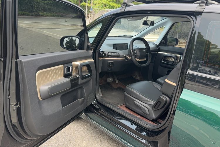 Used Baojun KiWi EV 2021 Artist Model Lithium Iron Phosphate Driver Seat