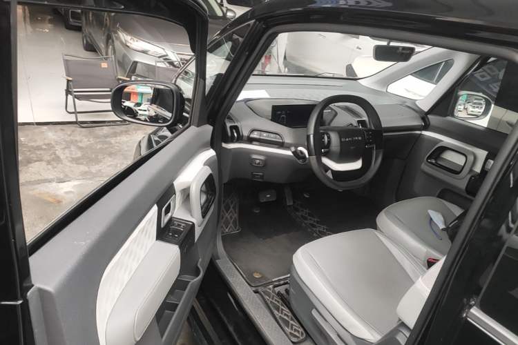 Used Baojun KiWi EV 2021 Designer Lithium Iron Phosphate Driver Seat