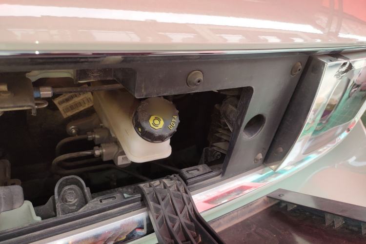 Used Baojun KiWi EV 2021 Artist Model Ternary Lithium Engine Bay Left