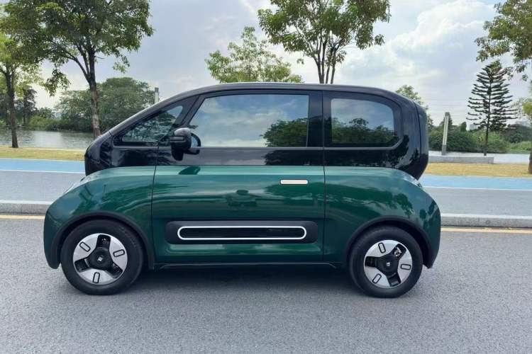 Used Baojun KiWi EV 2021 Designer Lithium Iron Phosphate Exterior 3