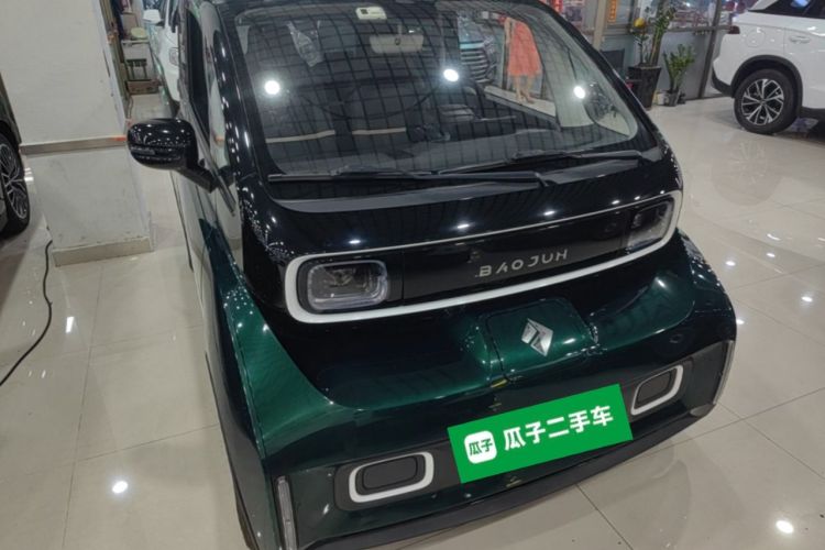 Used Baojun KiWi EV 2021 Artist Model Lithium Iron Phosphate Front Right 45 Deg