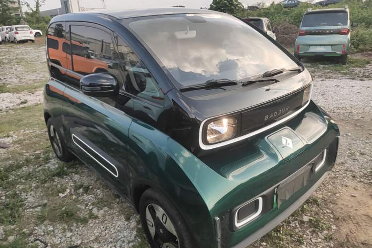 Used Baojun KiWi EV 2021 Designer Lithium Iron Phosphate Front Right 45 Deg