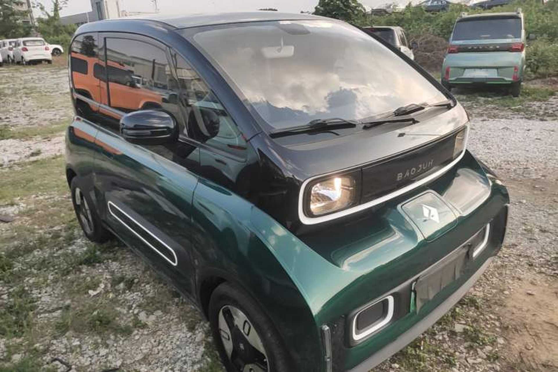 Used Baojun KiWi EV 2021 Designer Lithium Iron Phosphate Front Right 45 Deg