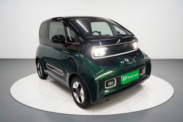 Used Baojun KiWi EV 2021 Designer Lithium Iron Phosphate Front Right 45 Deg