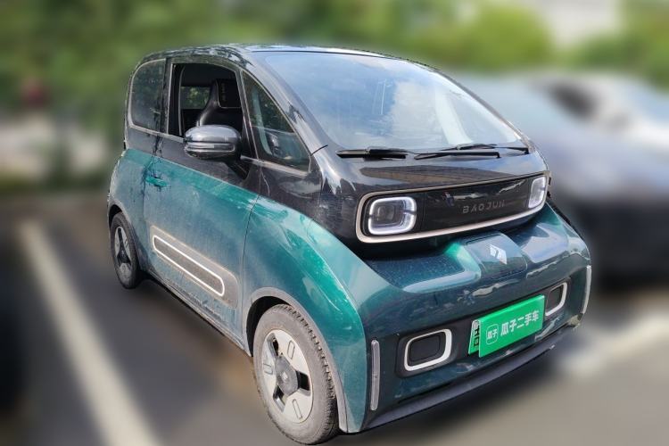 Used Baojun KiWi EV 2021 Artist Model Ternary Lithium Front Right 45 Deg