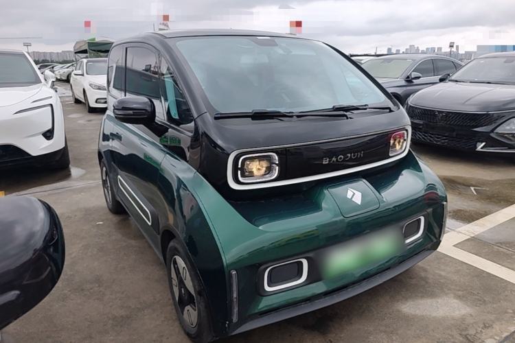 Used Baojun KiWi EV 2021 Designer Ternary Lithium Front Right 45 Deg