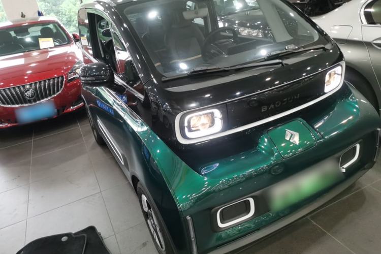 Used Baojun KiWi EV 2021 Artist Model Lithium Iron Phosphate Front Right 45 Deg