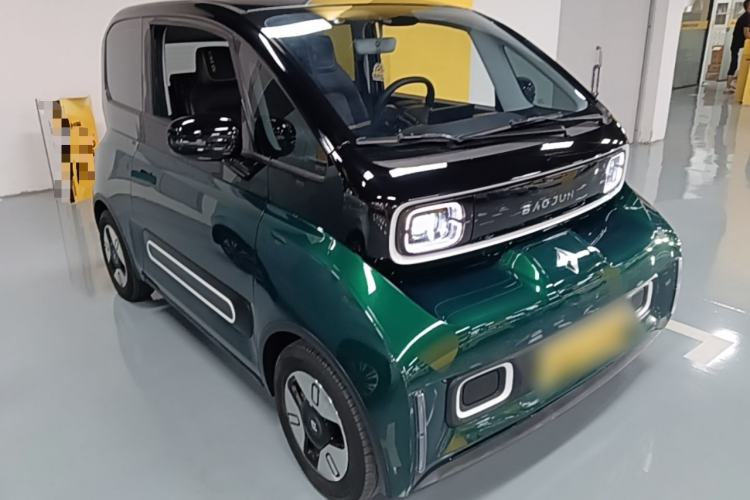 Used Baojun KiWi EV 2021 Artist Model Ternary Lithium Front Right 45 Deg