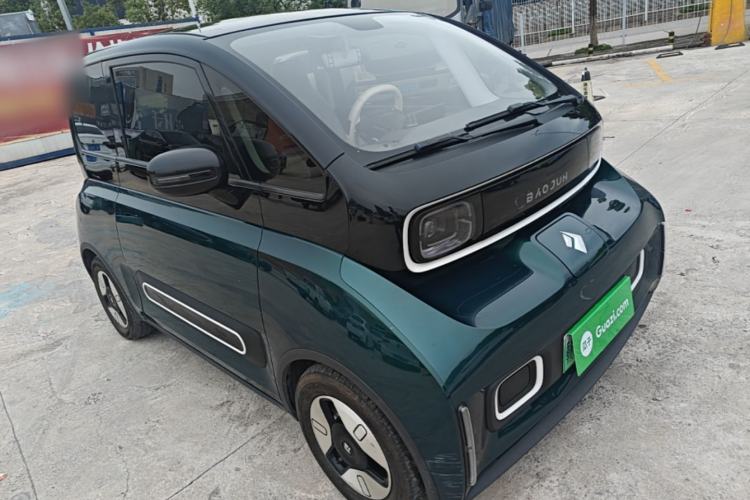 Used Baojun KiWi EV 2021 Artist Model Lithium Iron Phosphate Front Right 45 Deg