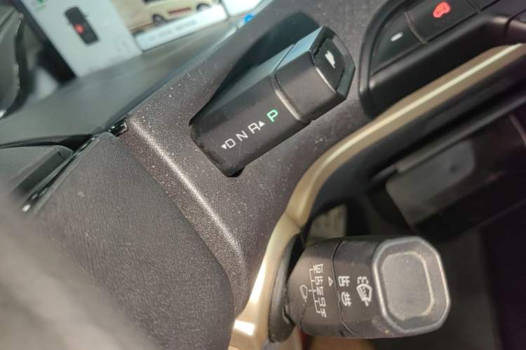 Used Baojun KiWi EV 2021 Artist Model Lithium Iron Phosphate Gear Lever