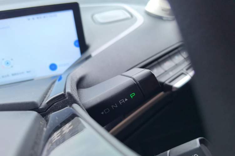 Used Baojun KiWi EV 2021 Designer Lithium Iron Phosphate Gear Lever