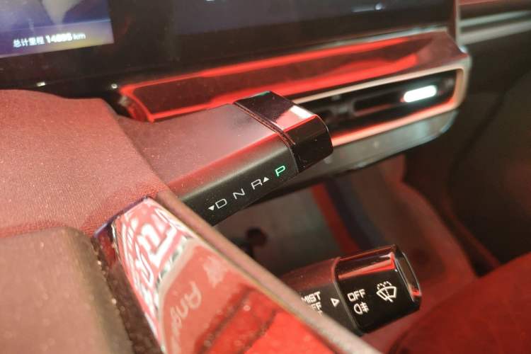 Used Baojun KiWi EV 2021 Artist Model Ternary Lithium Gear Lever