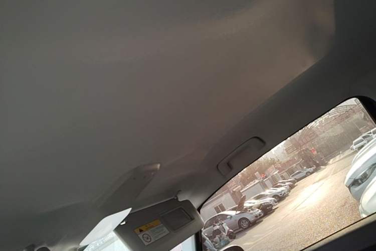Used Baojun KiWi EV 2021 Artist Model Lithium Iron Phosphate Headliner