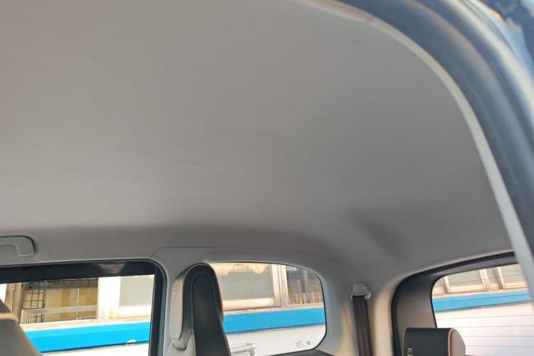 Used Baojun KiWi EV 2021 Designer Lithium Iron Phosphate Headliner