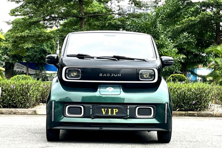Used Baojun KiWi EV 2021 Artist Model Lithium Iron Phosphate Interior 1