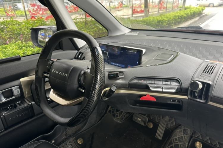 Used Baojun KiWi EV 2021 Artist Model Lithium Iron Phosphate Interior 2
