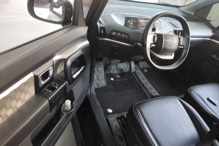 Used Baojun KiWi EV 2021 Artist Model Lithium Iron Phosphate Interior 3
