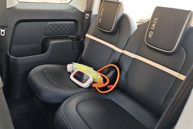 Used Baojun KiWi EV 2021 Designer Lithium Iron Phosphate Interior 4